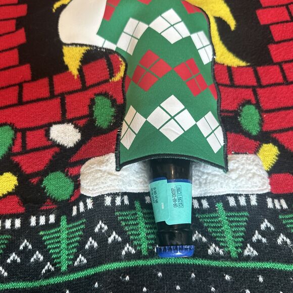 Well Worn Holiday Sweater Men’s Large Ugly Christmas With Beer Coozy Stocking - Picture 9 of 10